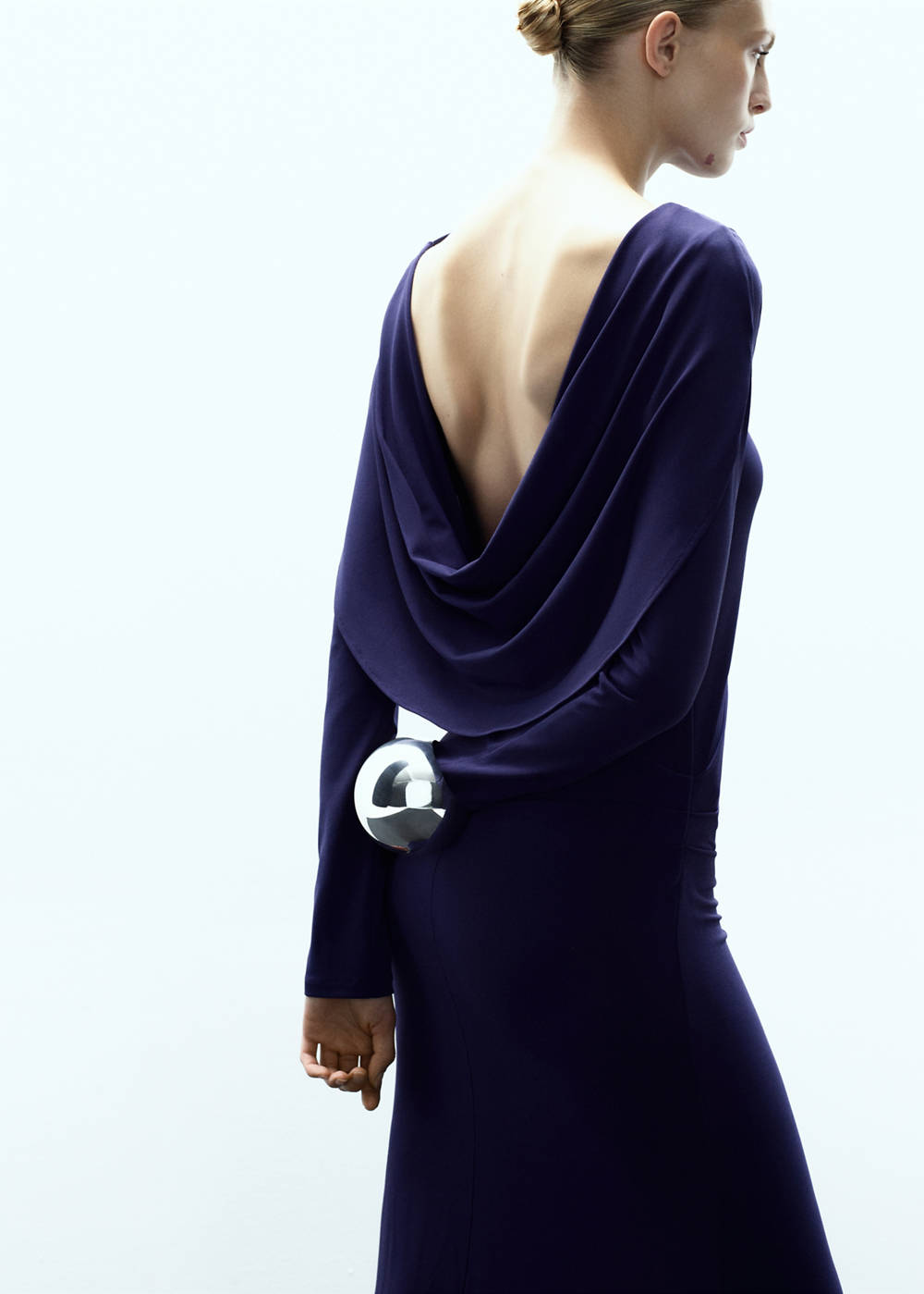 Fine-knit open-back dress