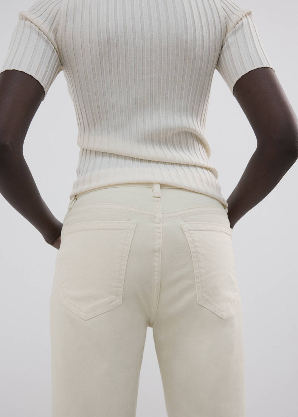 Sienna flared cropped jeans - Image 5