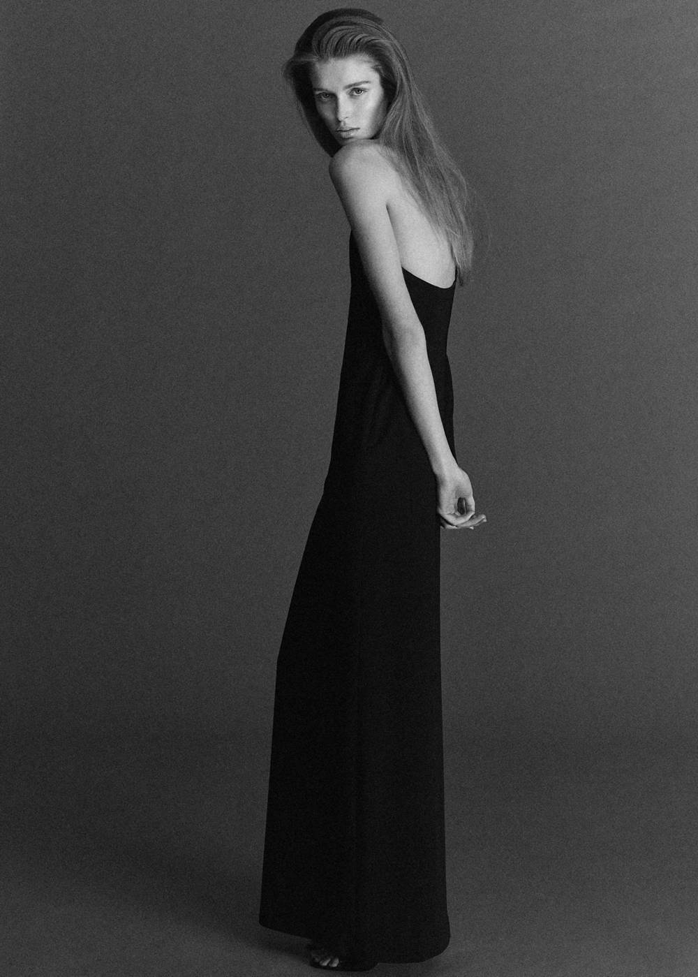 Asymmetrical open-back dress - Image 4