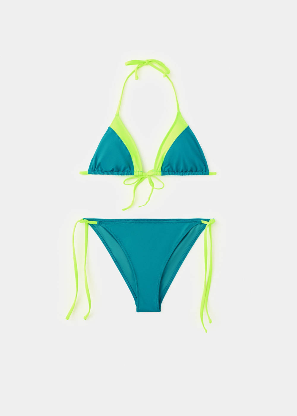 Two-tone bikini with medium-coverage bottoms - Image 5