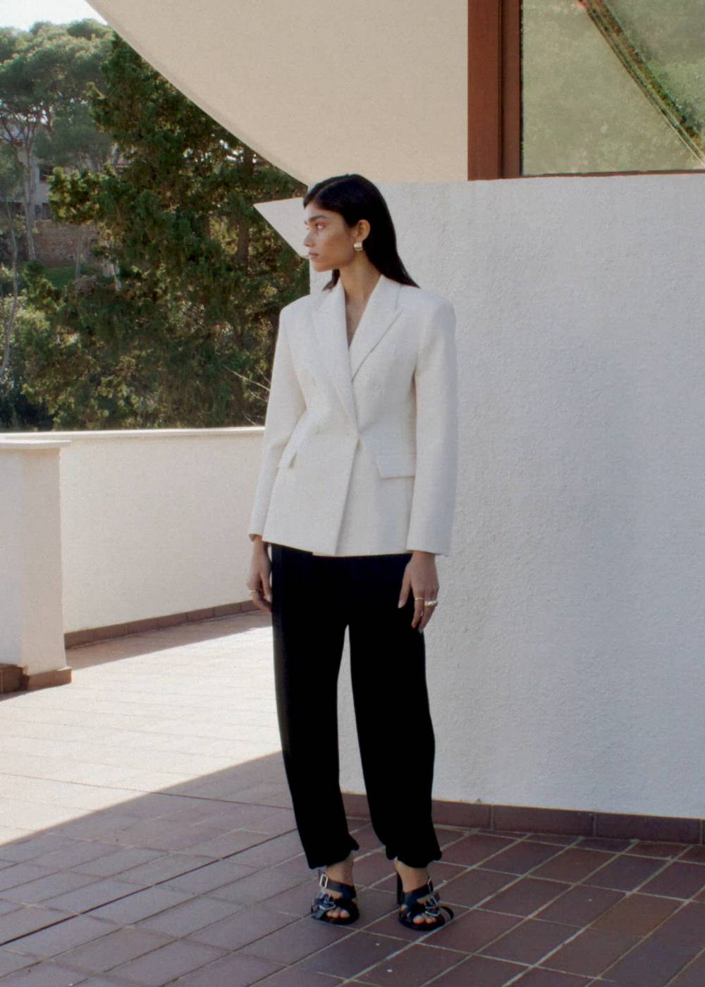 Fitted double-breasted blazer