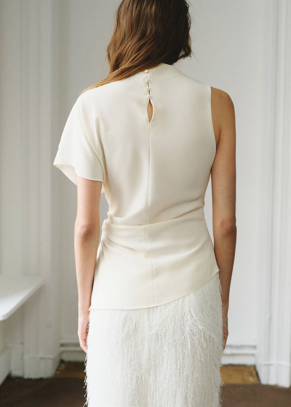 Asymmetrical blouse with ruched detail - Image 4