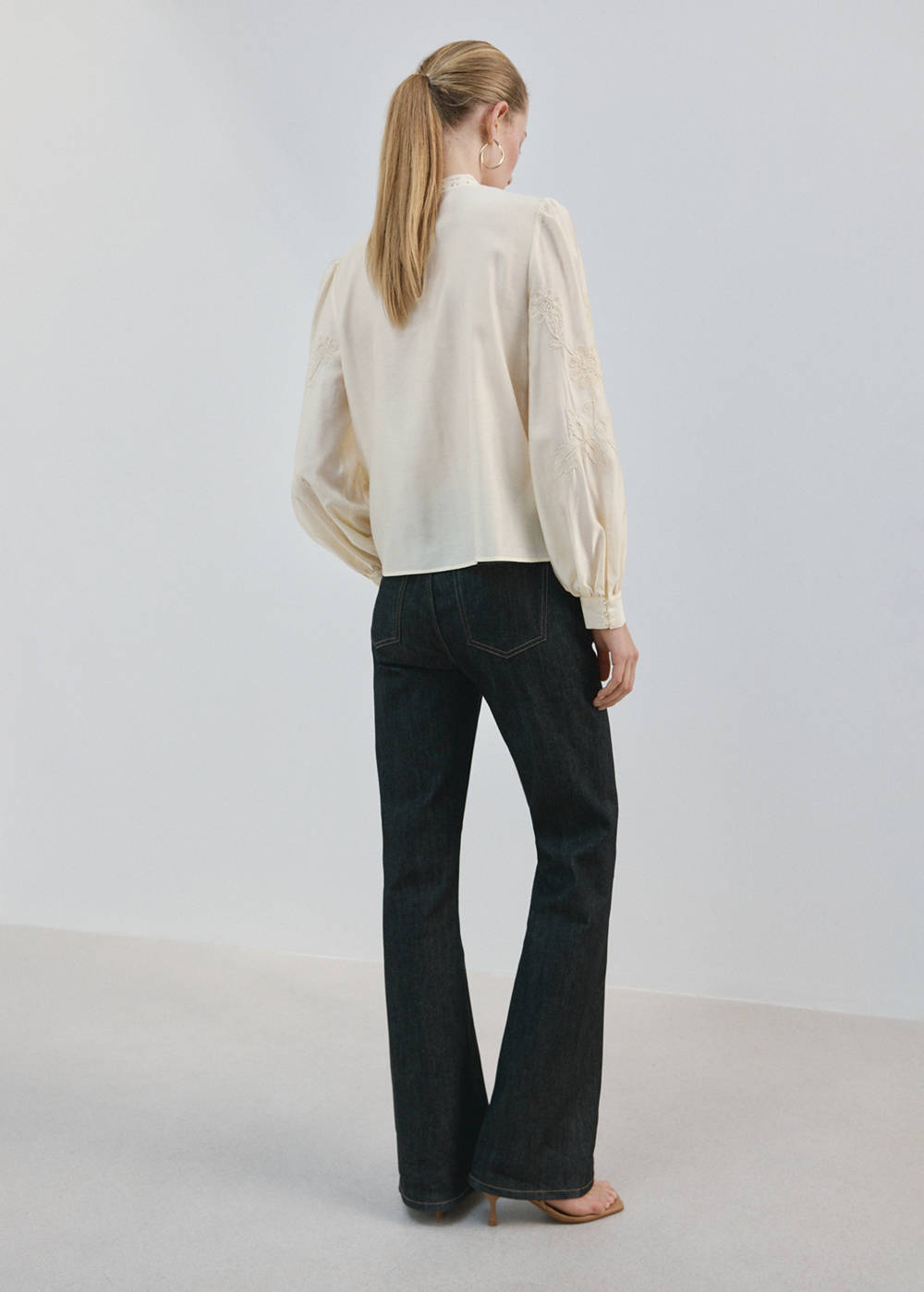 Cotton blouse with floral embroidery - Image 4