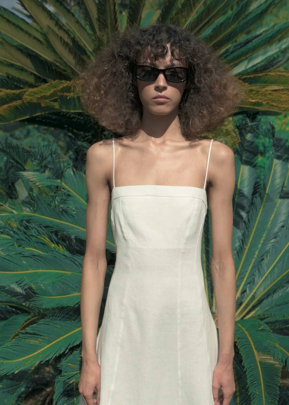 100% linen dress with stitch detailing