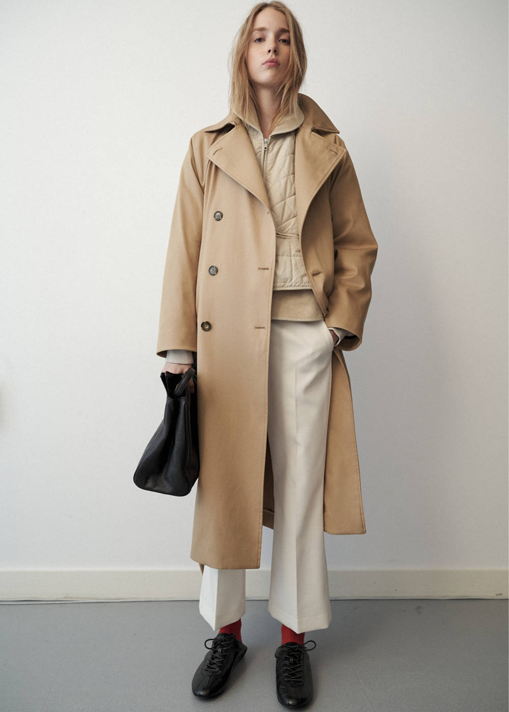 Cotton-lyocell blend trench coat with belt - Image 3