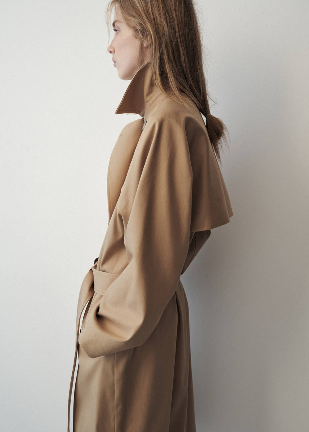 Cotton-lyocell blend trench coat with belt - Image 5