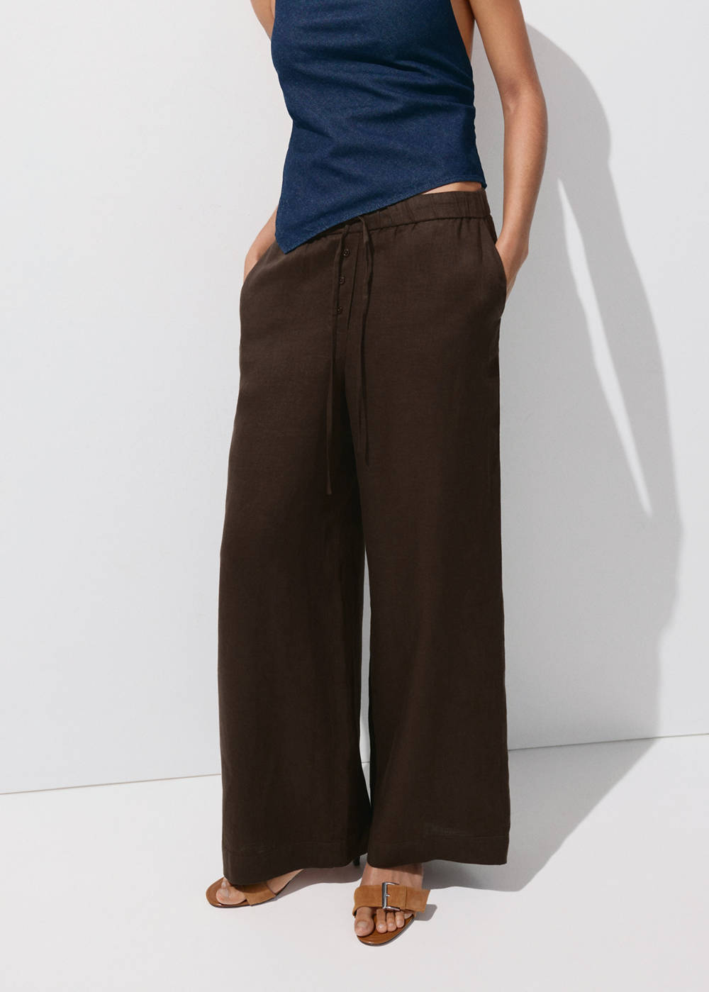 Wide-leg linen pants