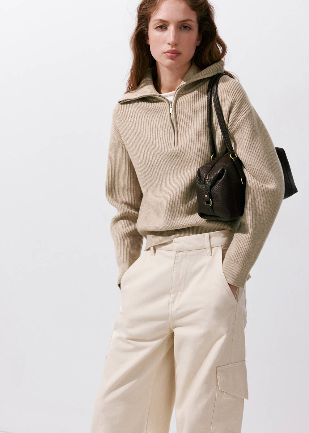 Ribbed zip-up jumper