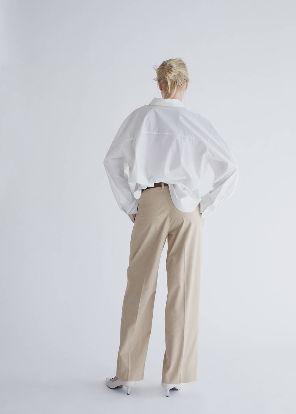 Straight-leg cotton pleated trousers - Image 4