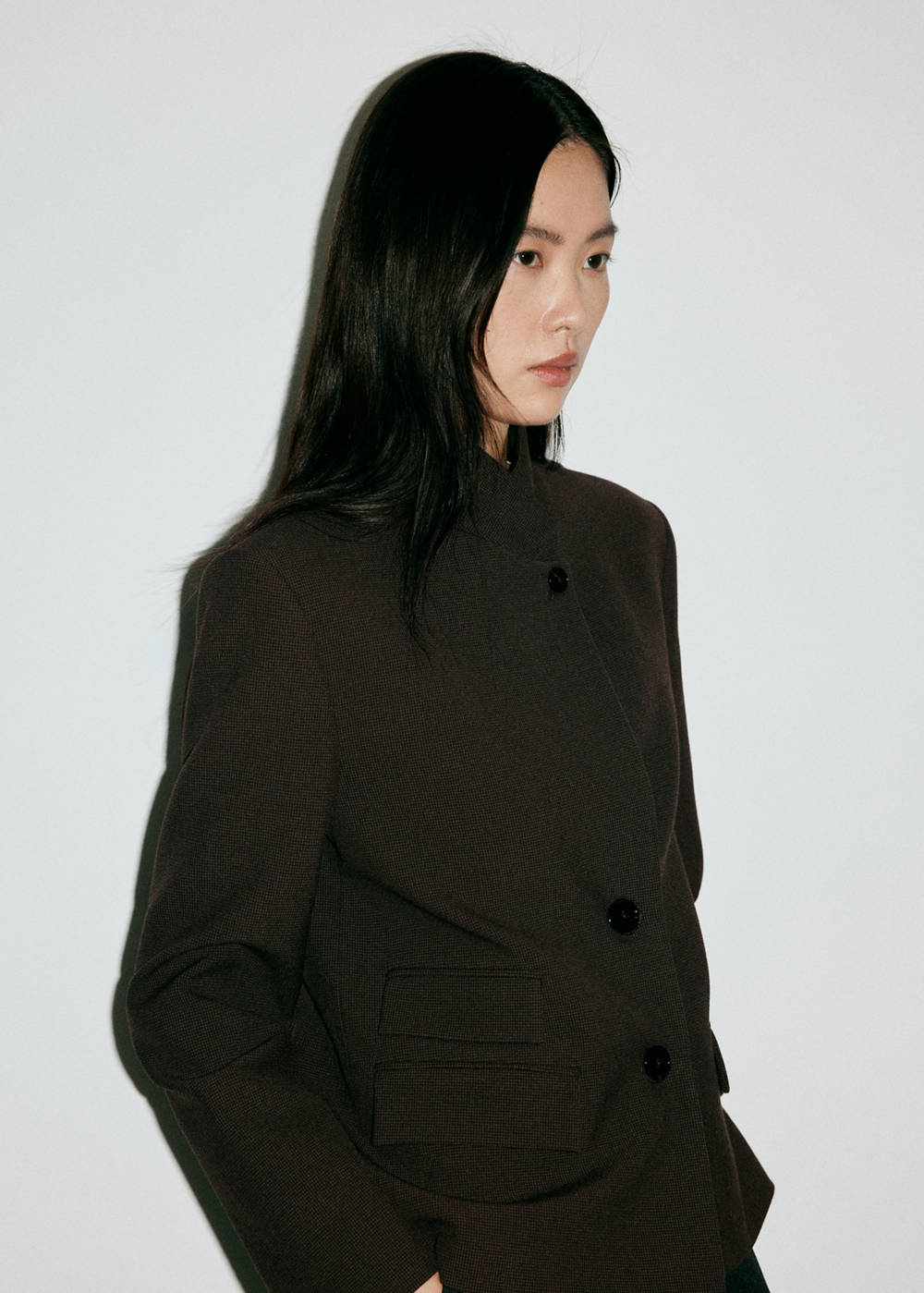 Alternative view of Houndstooth blazer with a high neck
