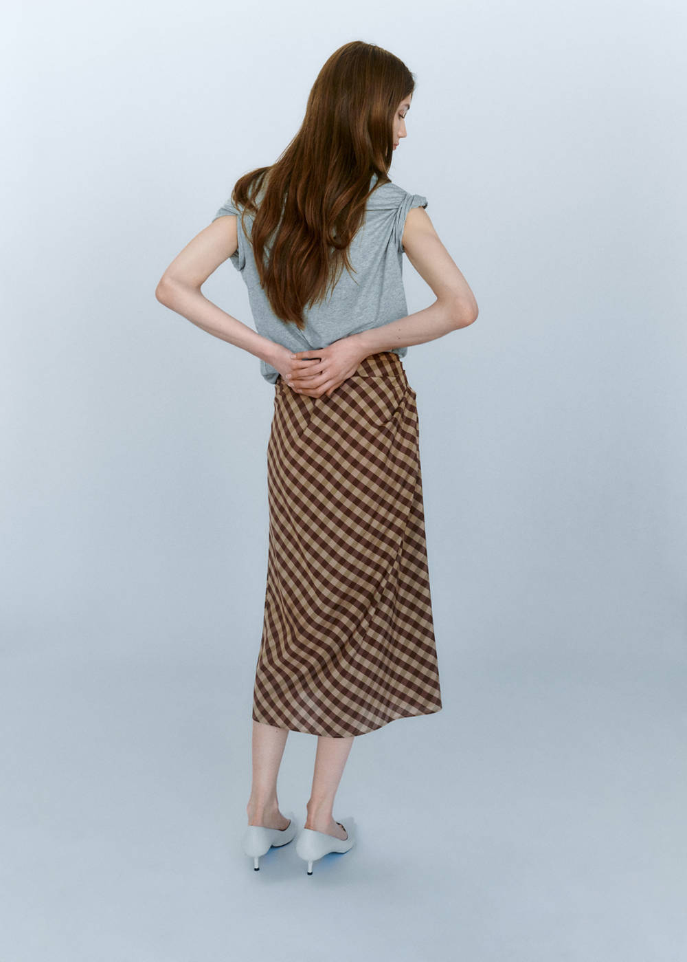 Gingham skirt with draped detail - Image 5
