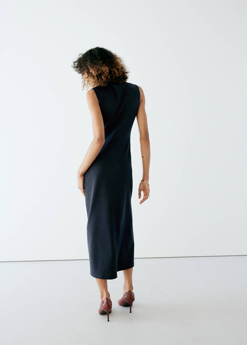 Asymmetric neckline ruched dress - Image 4