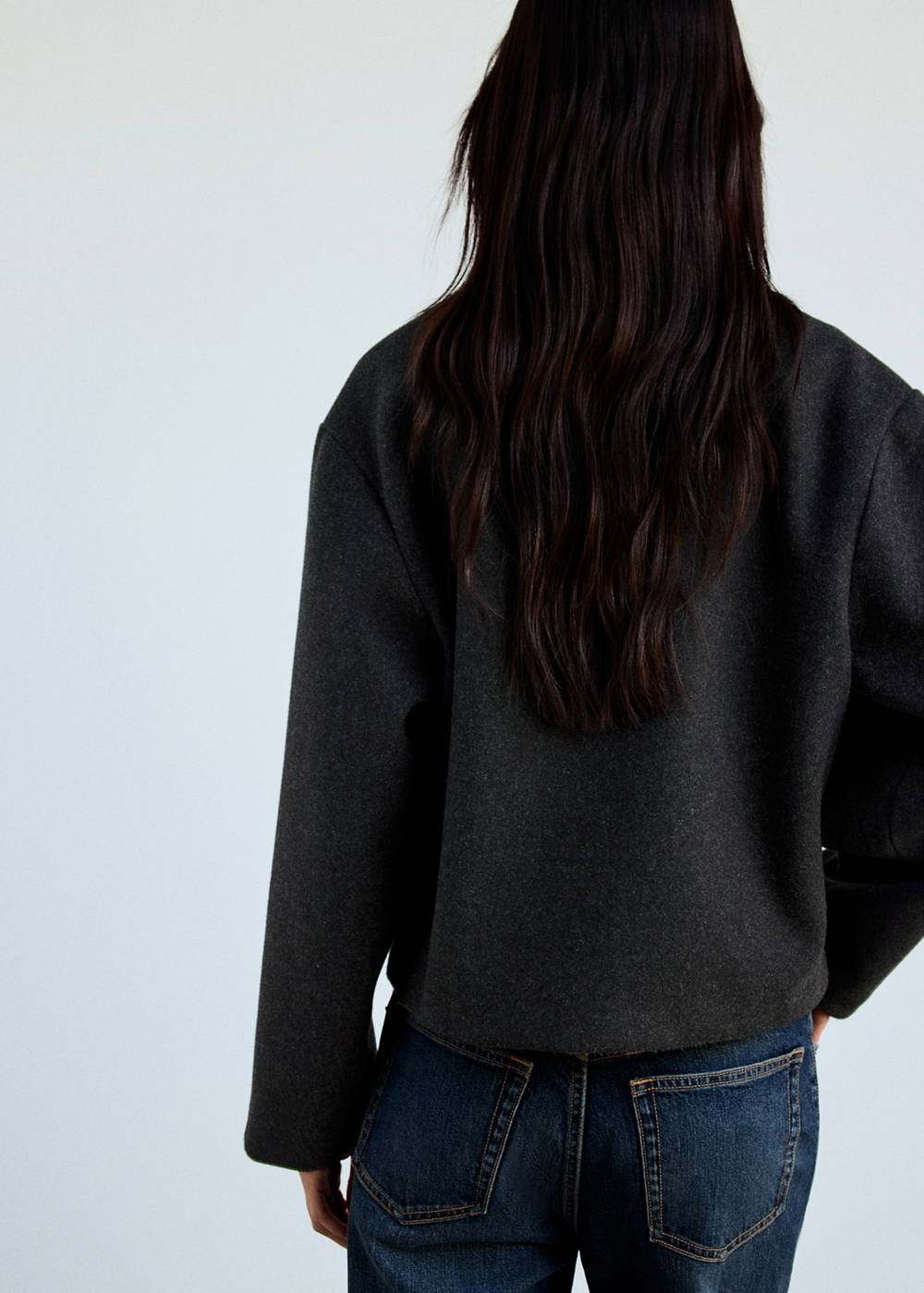 Straight jacket with toggle fastening - Image 4