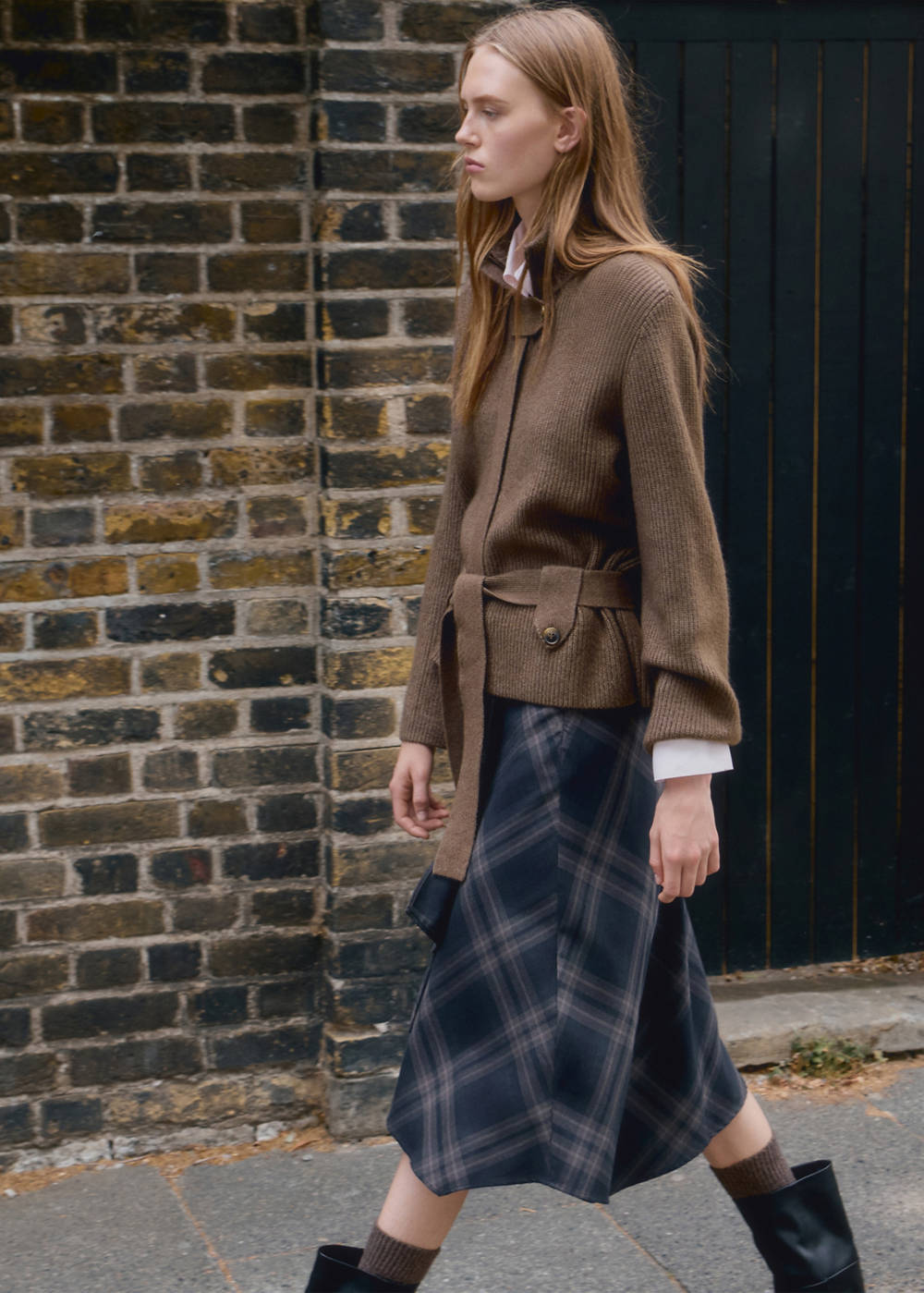 Knitted jacket with belt - Image 5