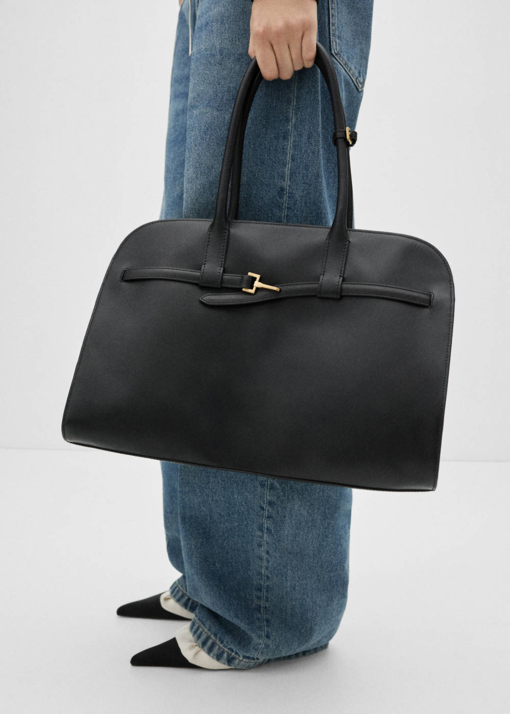 Alternative view of Leather shopper bag with buckle