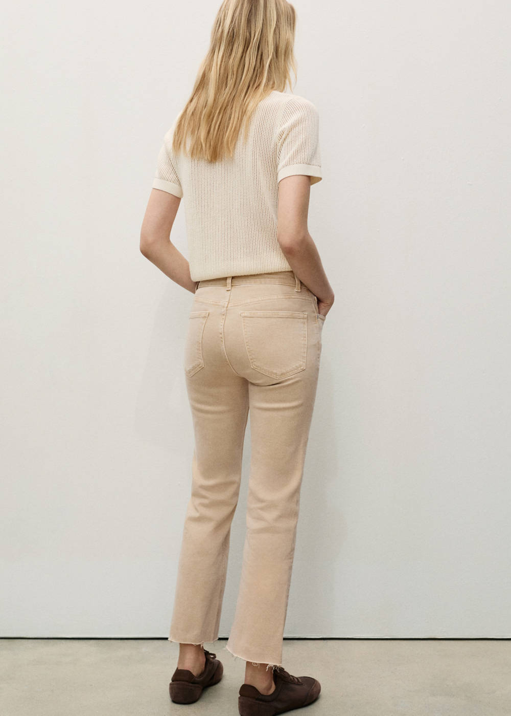 Sienna flared cropped jeans - Image 4