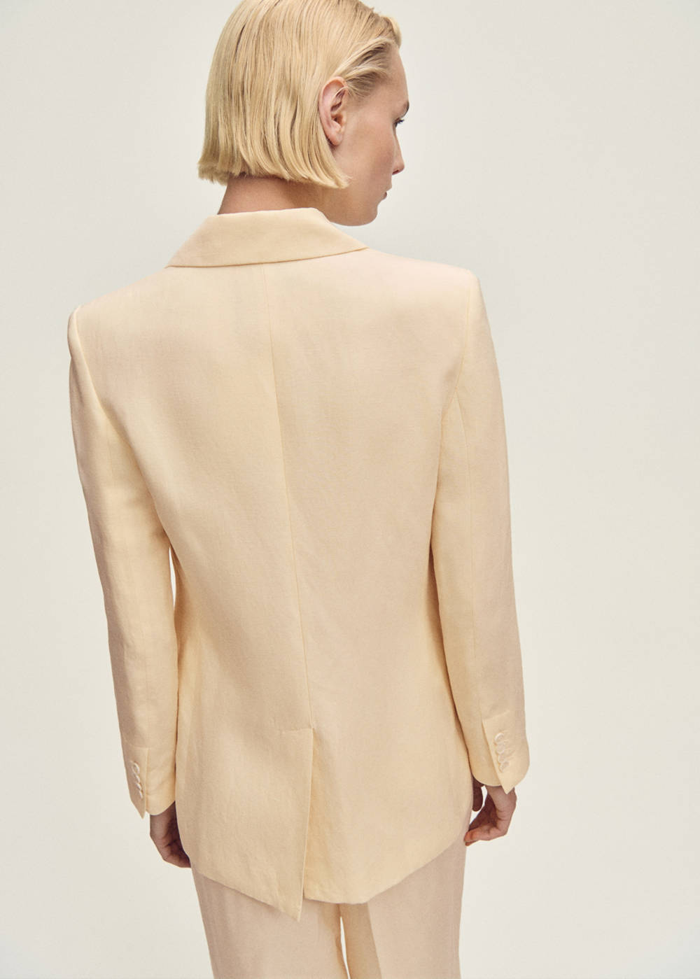 Linen-blend suit blazer - Image 4