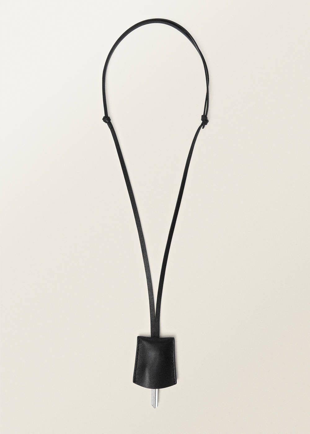 Leather necklace with keychain pendant - Image 3